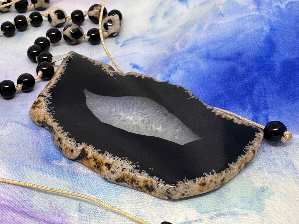 Malkova – Midnight Agate Statement Necklace