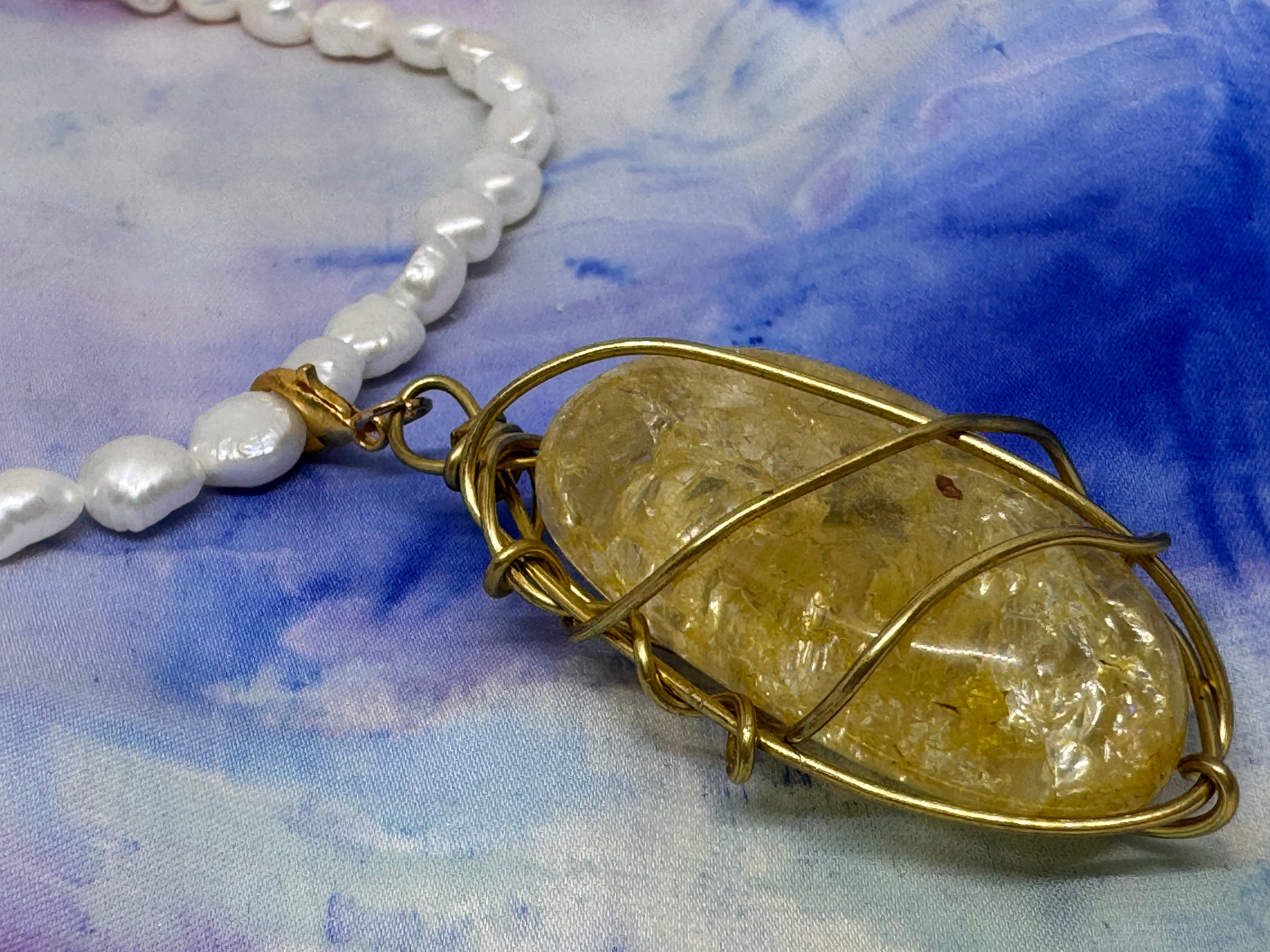 Malkova – Golden Citrine & Freshwater Pearl Necklace